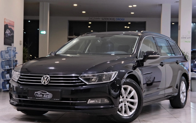 Volkswagen Passat cena 49900 przebieg: 299000, rok produkcji 2016 z Ozimek małe 631